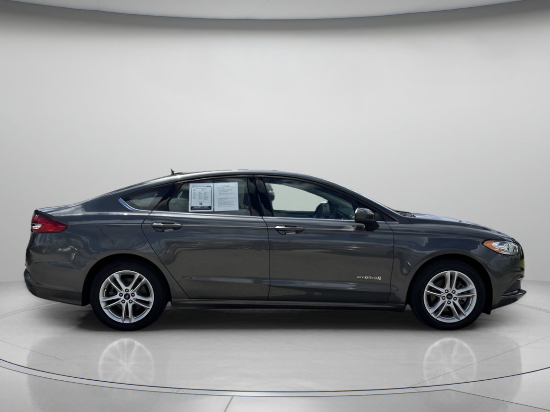 2018 Ford Fusion Hybrid S photo 2