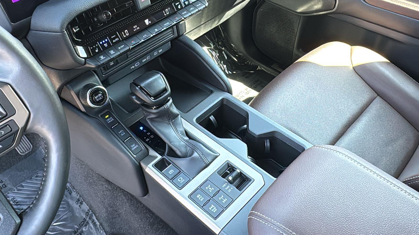 2025 Toyota Land Cruiser Base photo 21