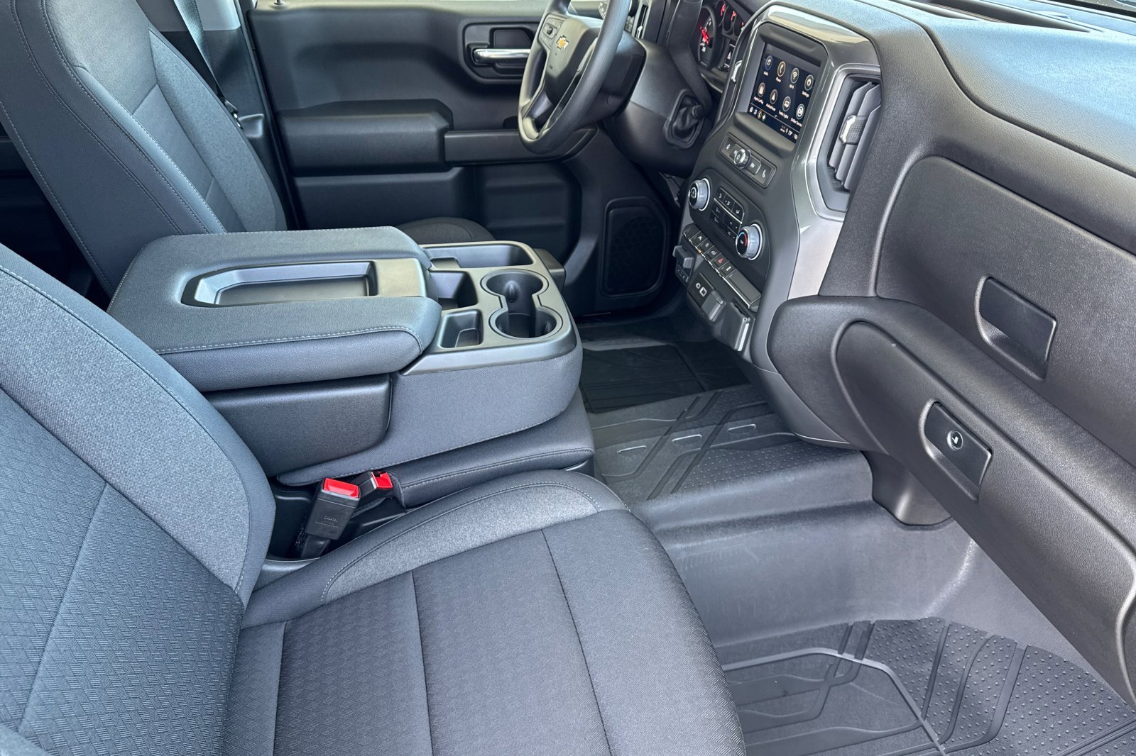 2025 Chevrolet Silverado 1500 Custom photo 14