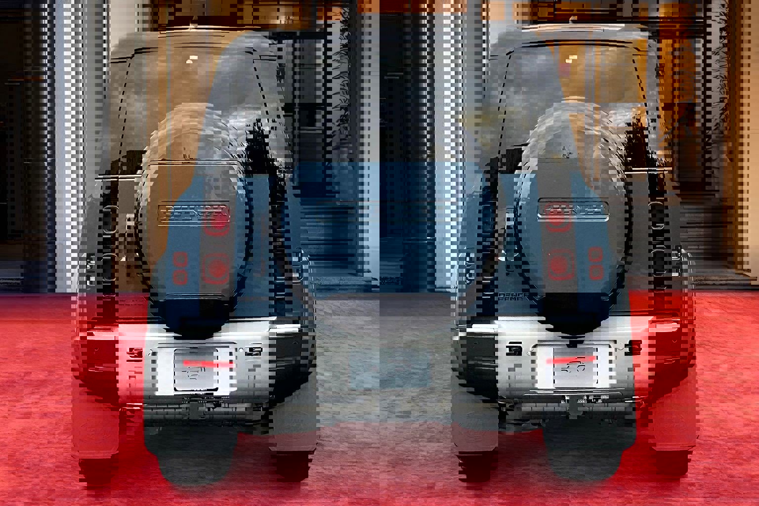 2025 Land Rover Defender 110 S photo 3