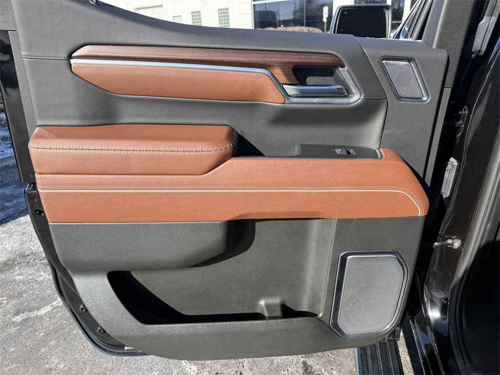 2025 GMC SIERRA - Image 31