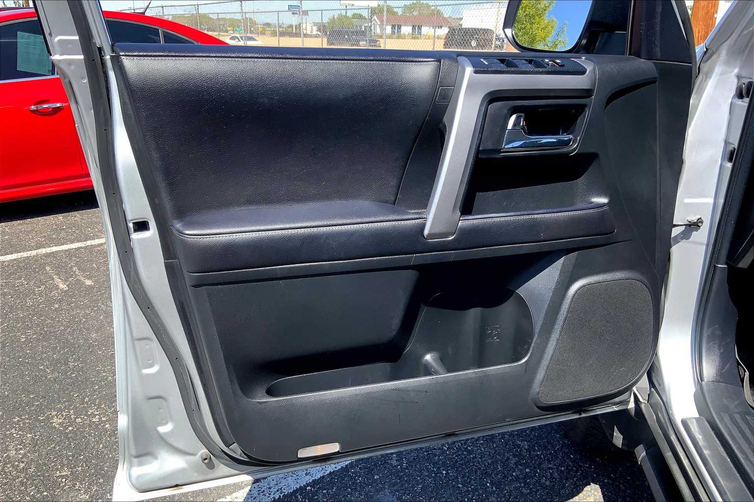 2023 Toyota 4Runner SR5 photo 19