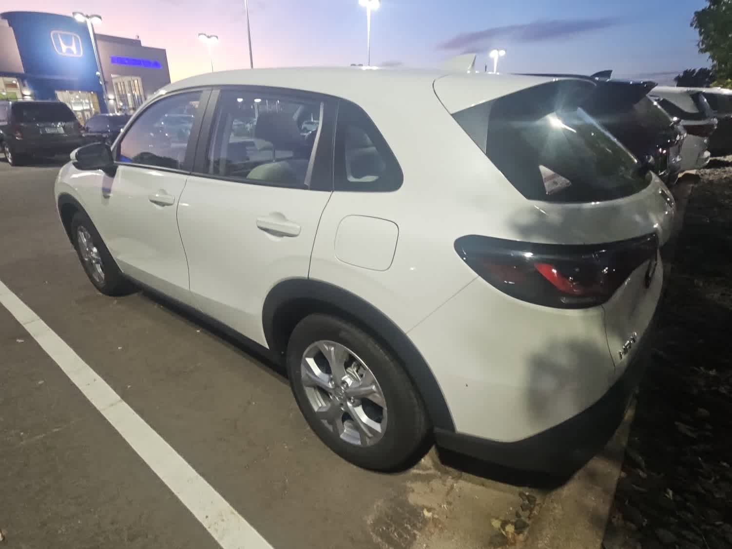 2025 Honda HR-V LX photo 5
