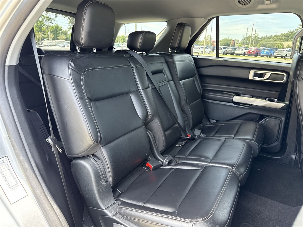 2023 Ford Explorer XLT photo 20