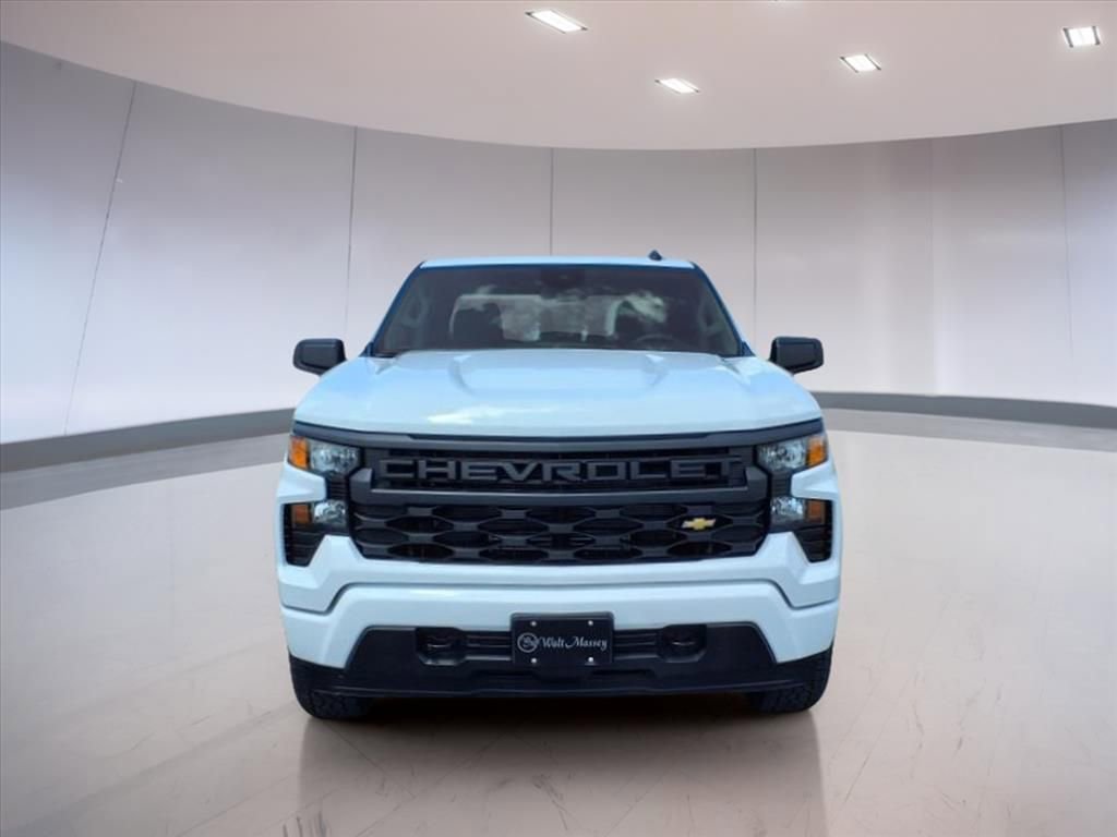 2025 Chevrolet Silverado 1500 Custom photo 8