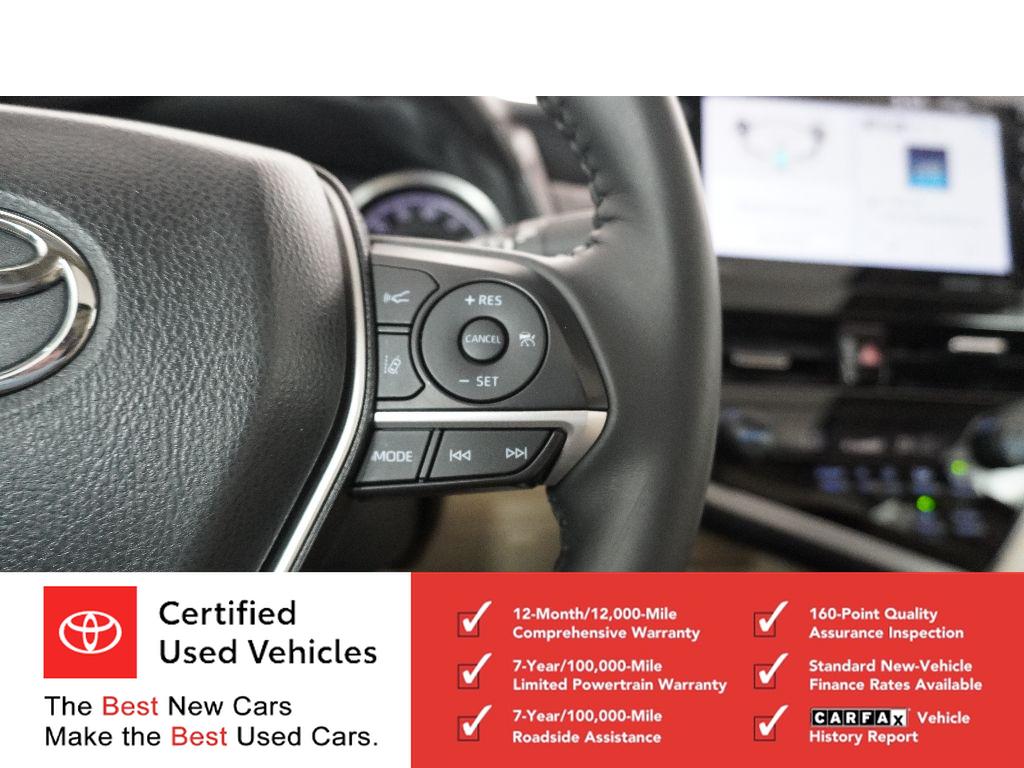 2024 Toyota Camry Hybrid XLE photo 13