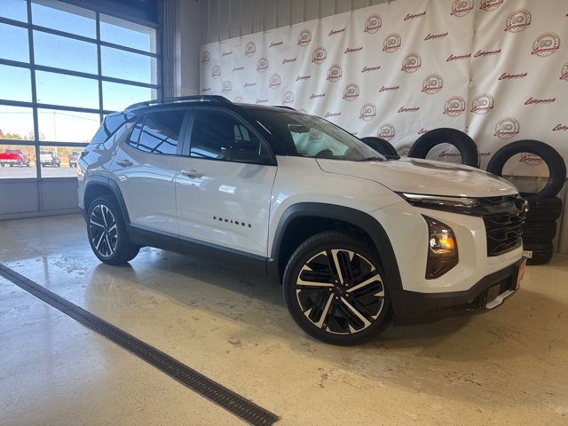 2026 Chevrolet Equinox RS photo 2