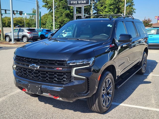 2023 Chevrolet Suburban Z71 photo 6