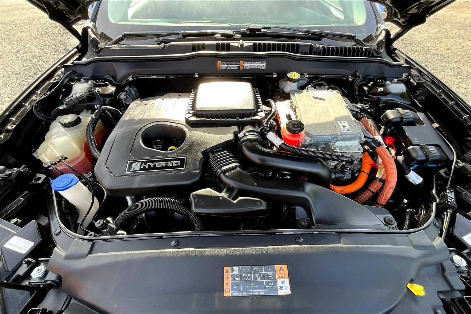 2019 Ford Fusion Hybrid Titanium photo 29
