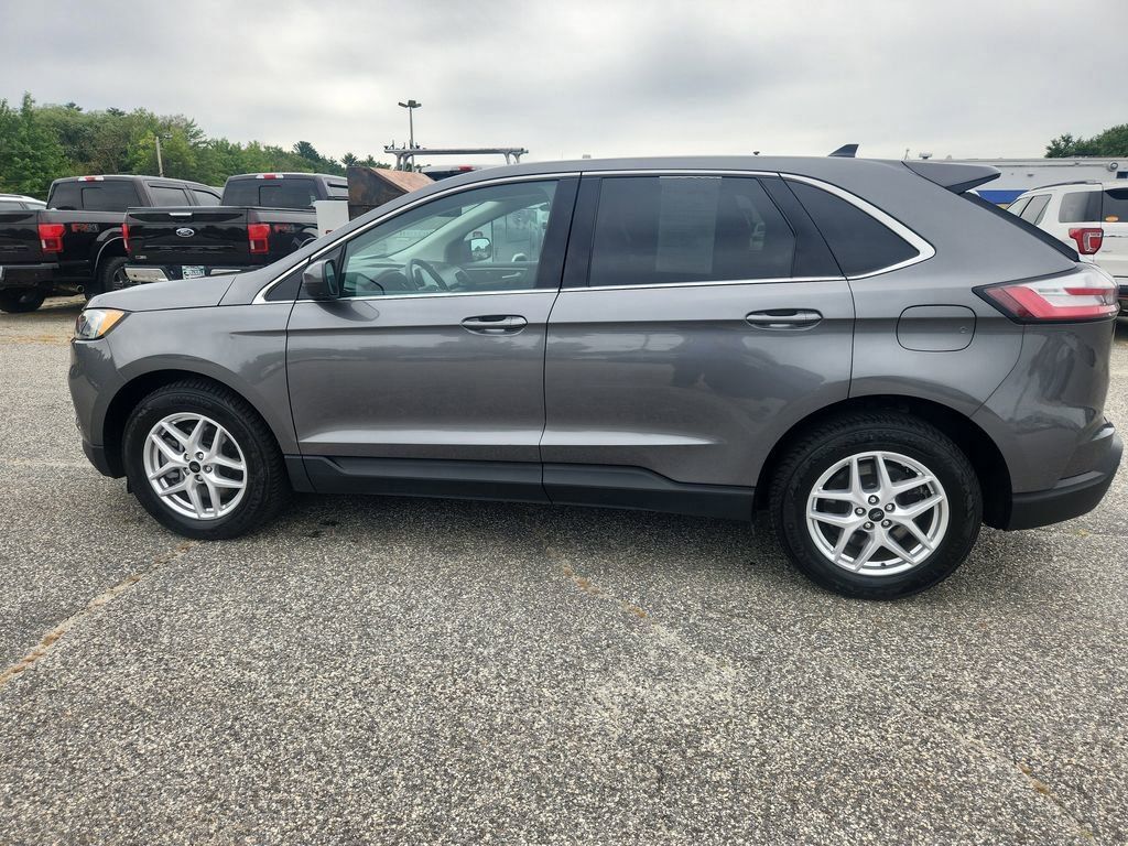 2023 Ford Edge SEL photo 4