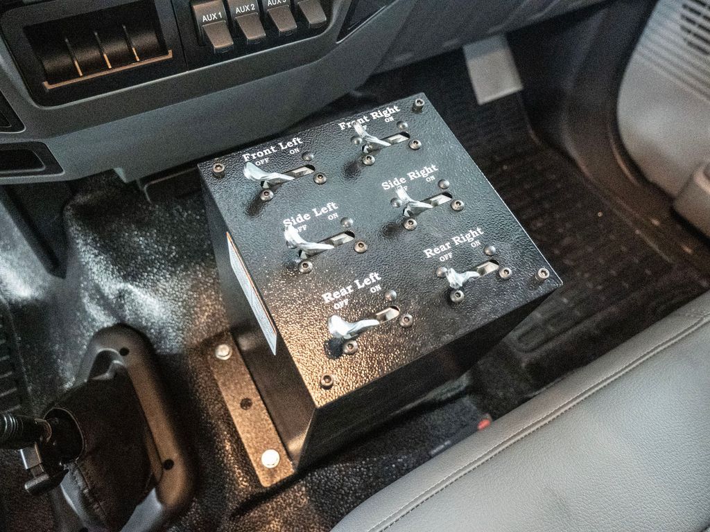 2026 Ford F-750 Base photo 13