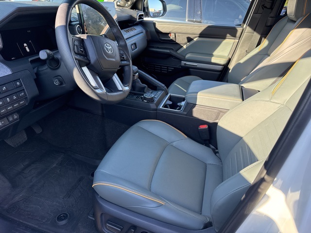 2025 Toyota 4Runner photo 4