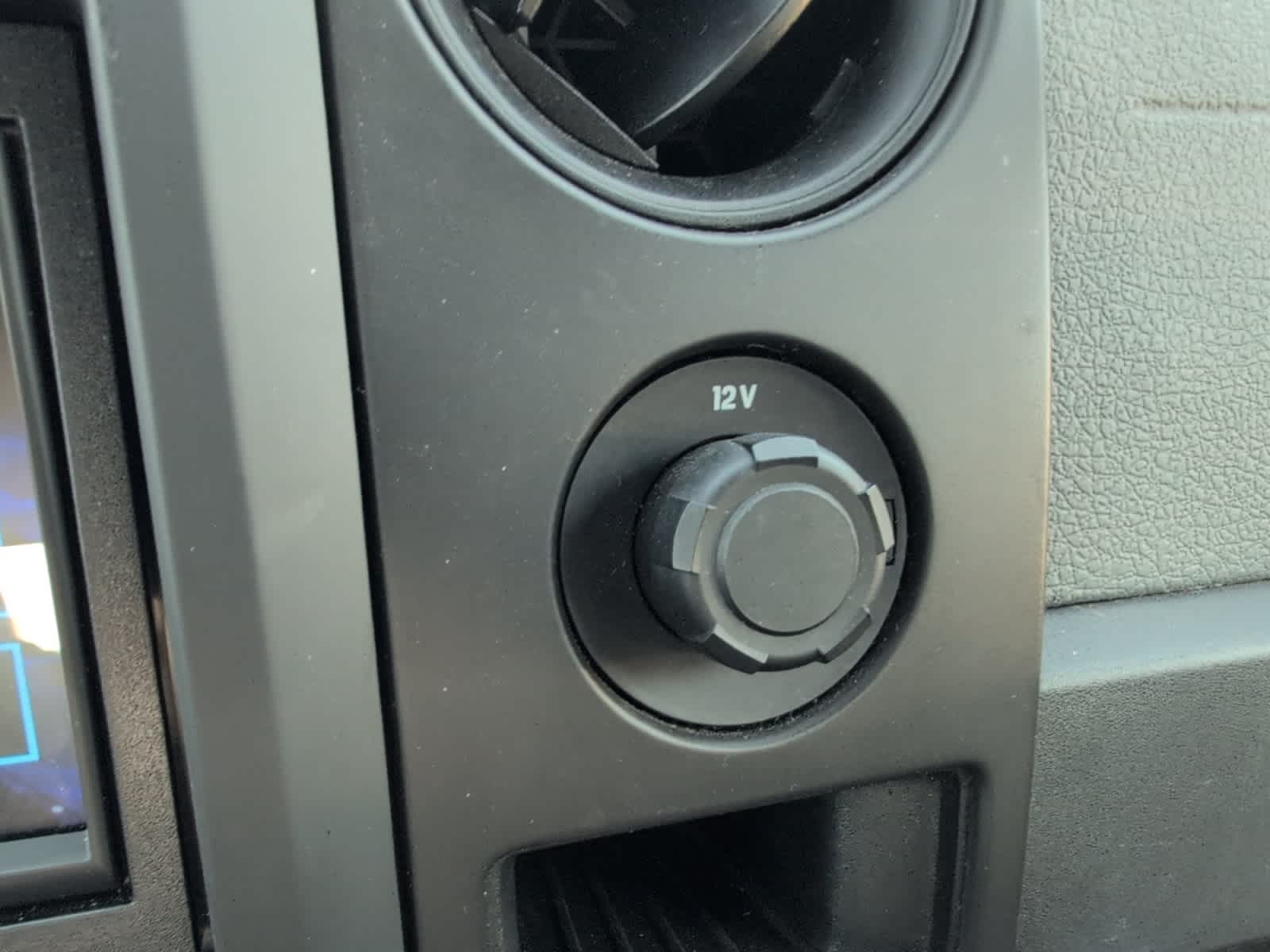 2014 Ford F-150 XL photo 25