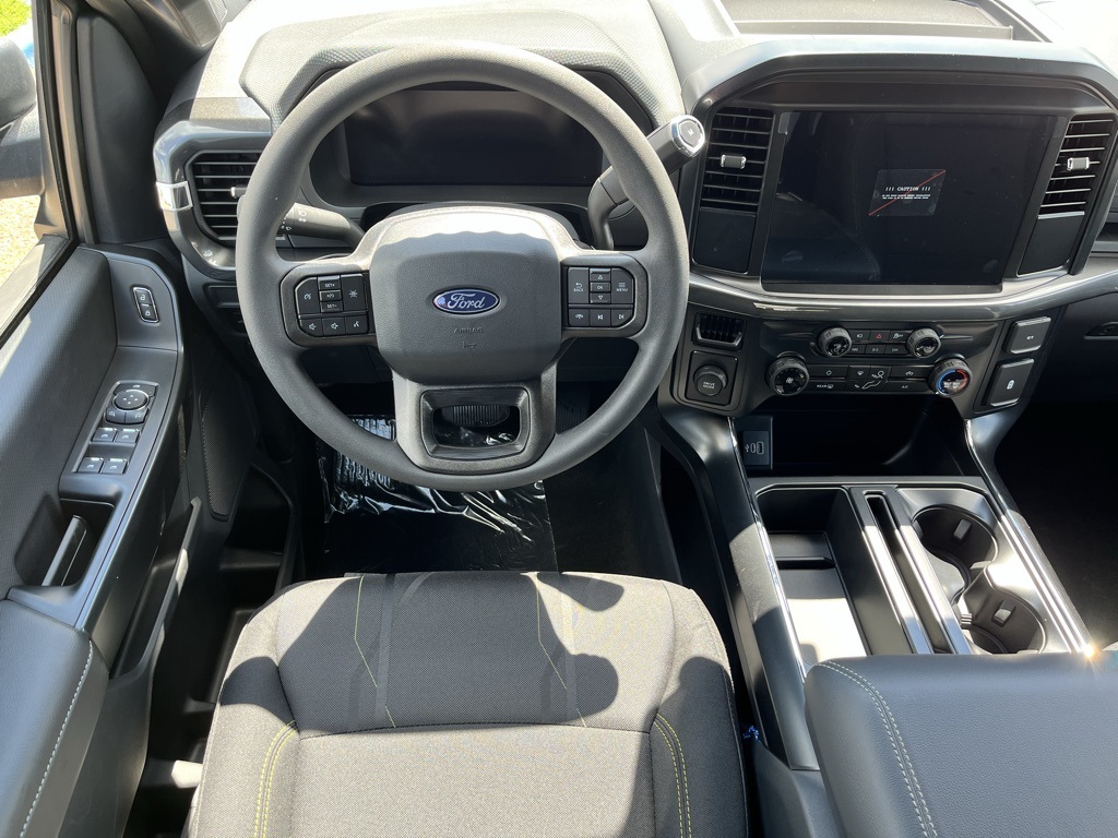 2025 Ford F-150 STX photo 11