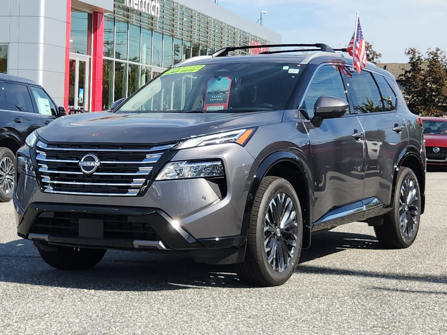 2026 Nissan Rogue Platinum's photo