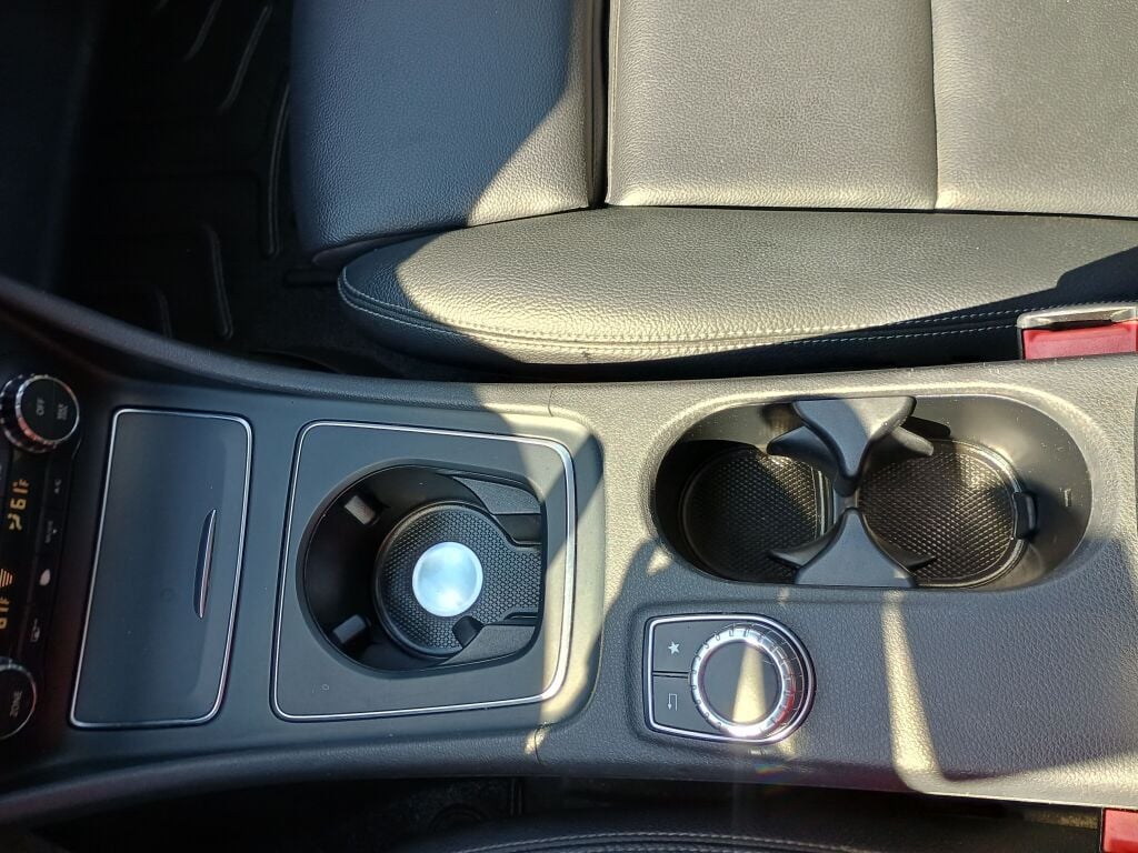 2018 Mercedes Benz GLA 250 4MATIC photo 16