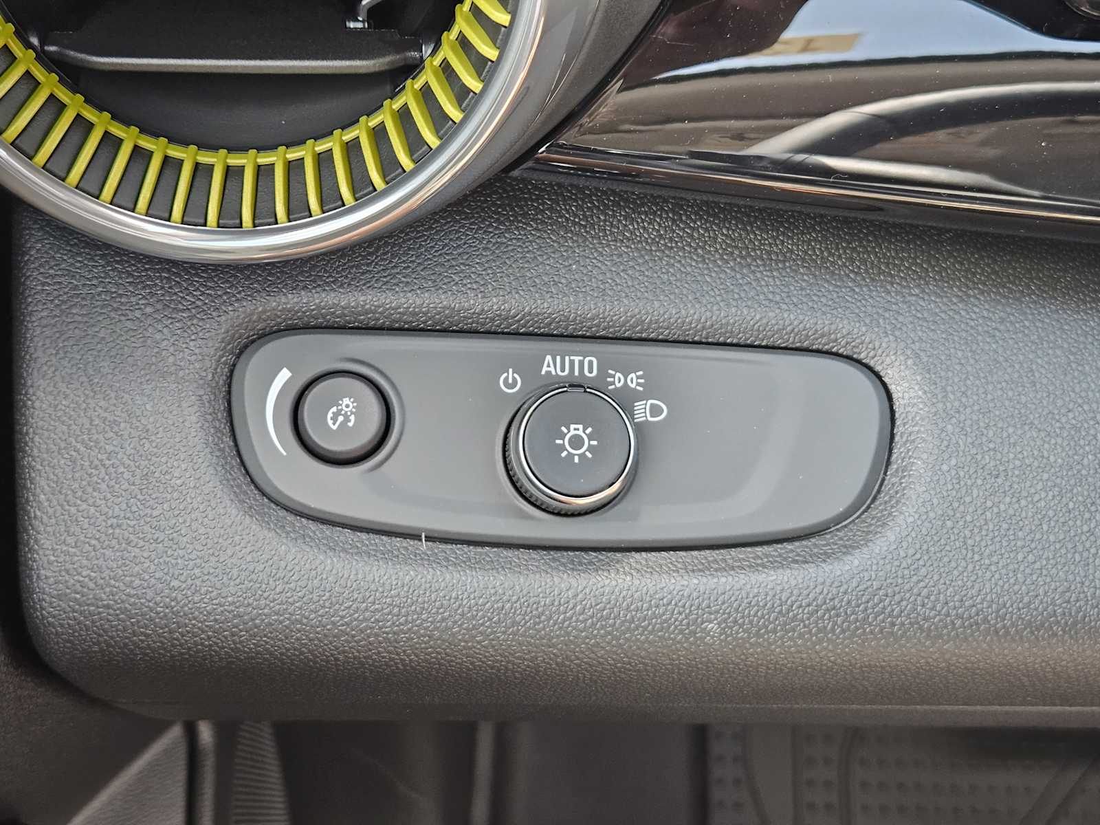 2025 Chevrolet Trax ACTIV photo 18