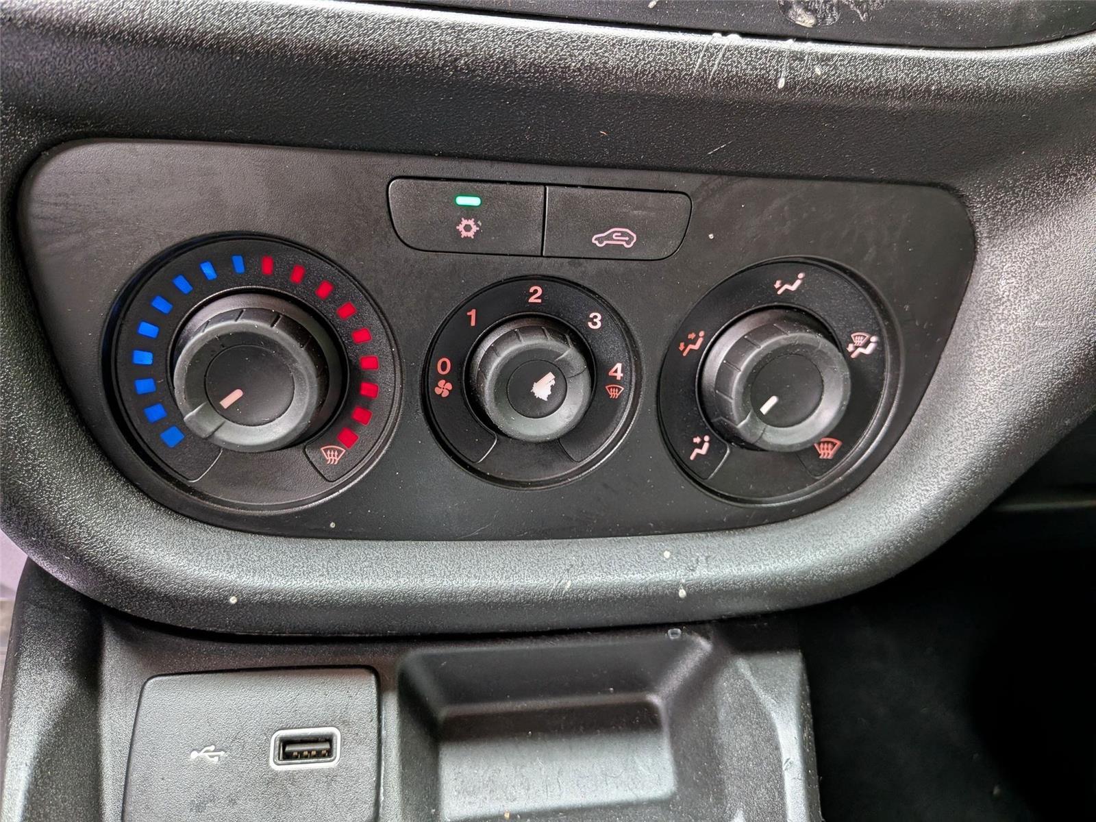 2021 Ram ProMaster City Tradesman photo 21