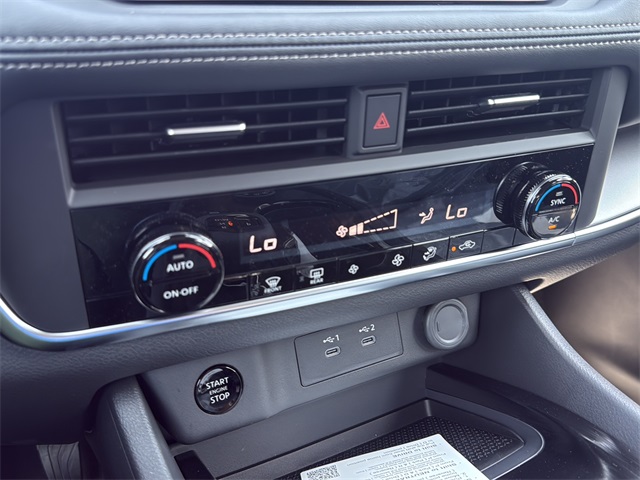 2026 Nissan Rogue SV photo 23