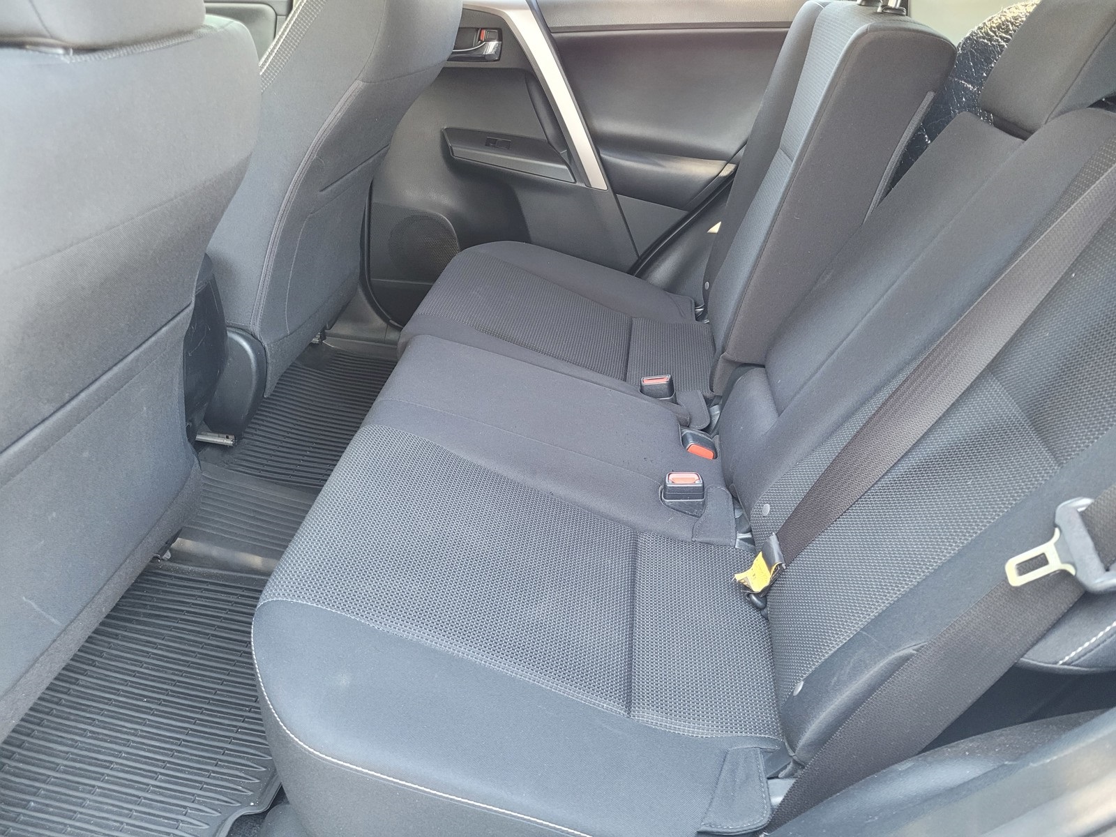 2018 Toyota RAV4 XLE photo 10