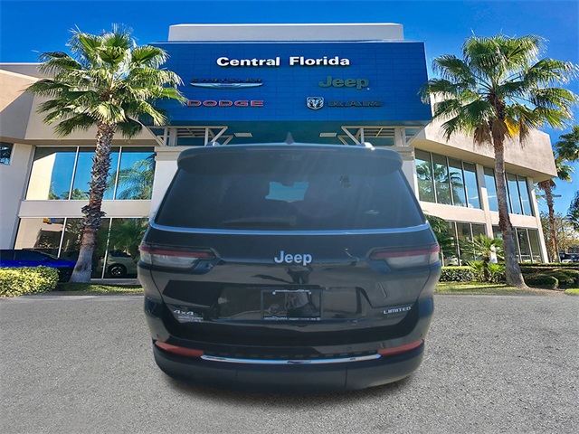 2025 Jeep Grand Cherokee Limited photo 3
