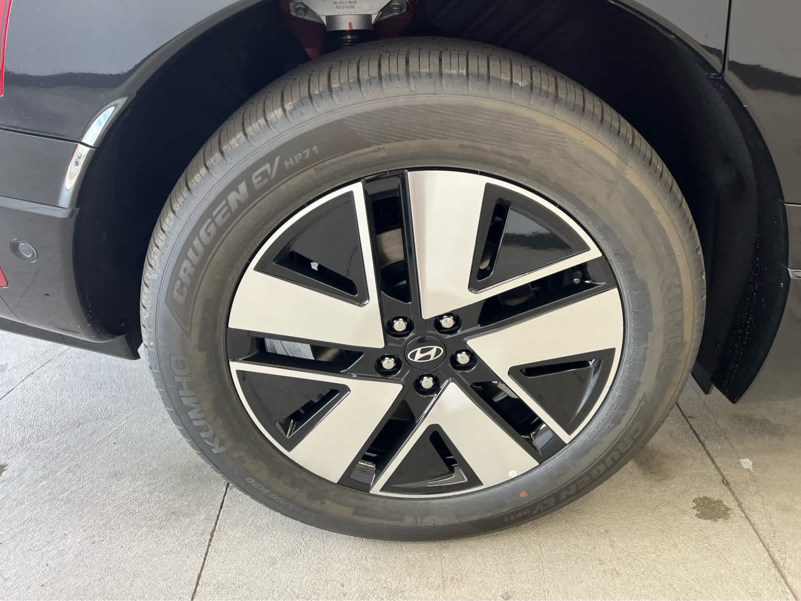 2026 Hyundai Ioniq SEL photo 8