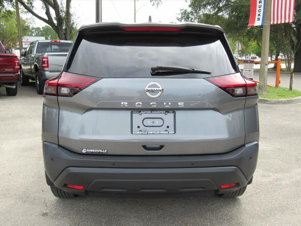 2021 Nissan Rogue S photo 2