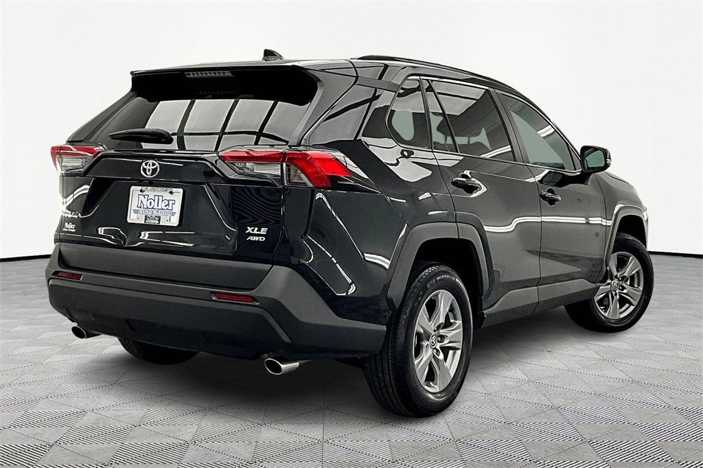 Used 2024 Toyota RAV4 XLE with VIN 2T3P1RFV3RW418774 for sale in Kansas City