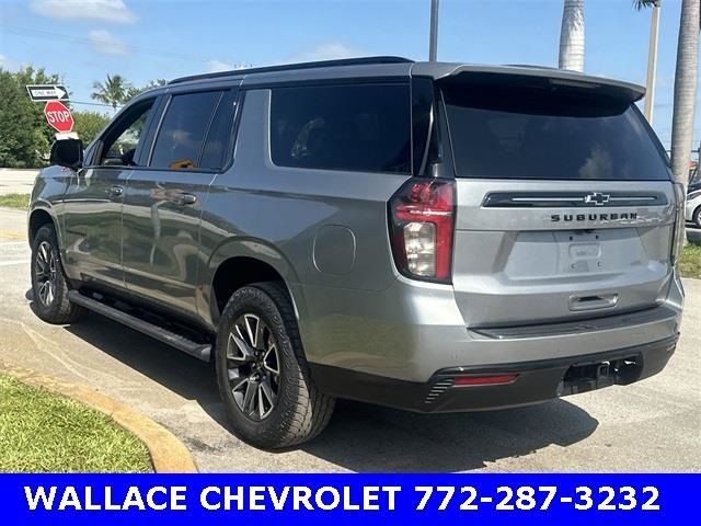 2023 Chevrolet Suburban Z71 photo 12