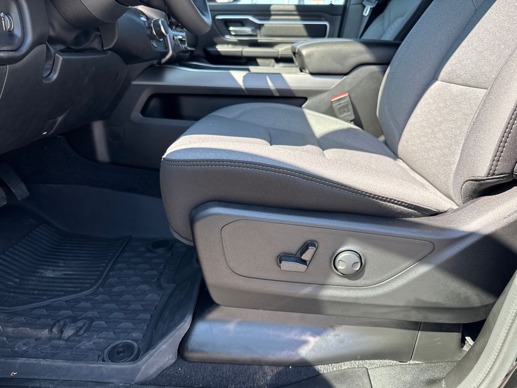 2025 Ram 1500 Big Horn Lone Star photo 10