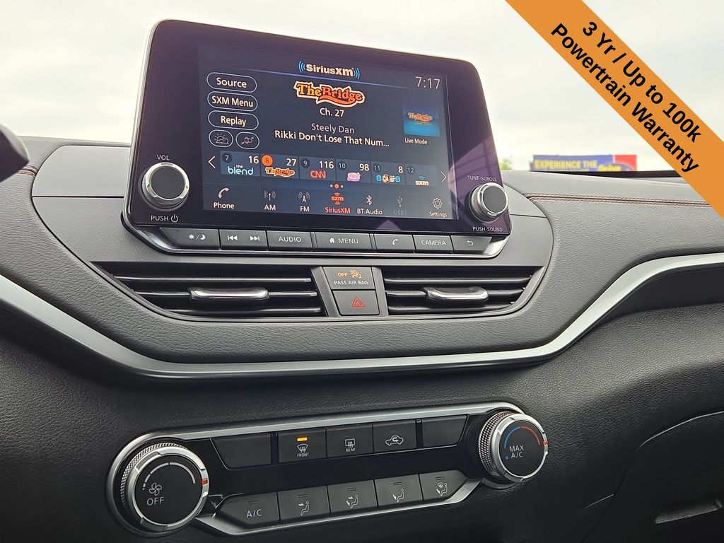 2022 Nissan Altima 2.5 SR photo 4