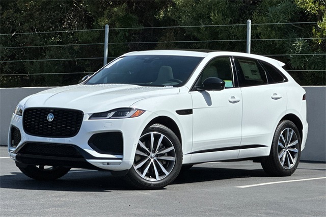 2026 Jaguar F-Pace R-Dynamic S's photo