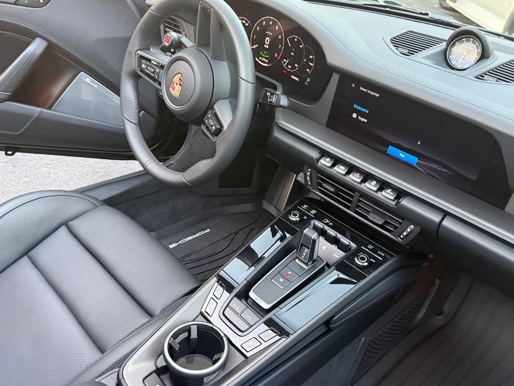 2026 PORSCHE 911 - Image 6