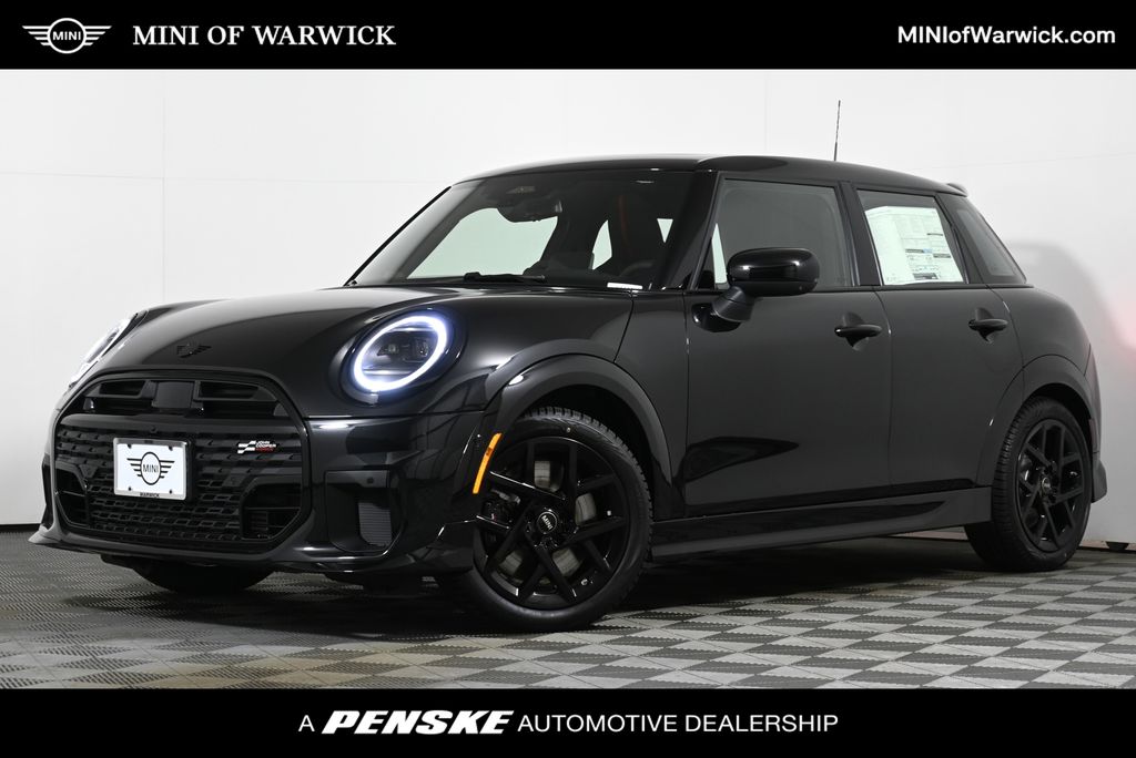 2026 MINI Hardtop S's photo