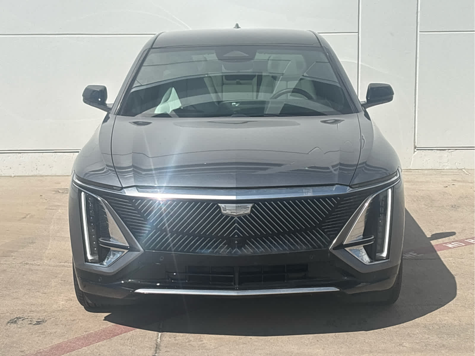 Used 2023 Cadillac LYRIQ Luxury with VIN 1GYKPMRK0PZ000046 for sale in Grapevine, TX