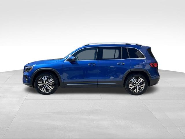 2026 Mercedes Benz GLB 250 4MATIC photo 4