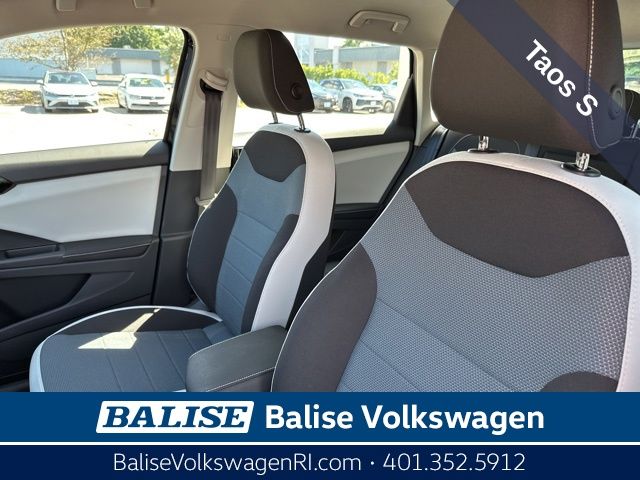 2025 Volkswagen Taos S photo 7