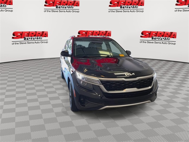 2023 Kia Seltos EX photo 3