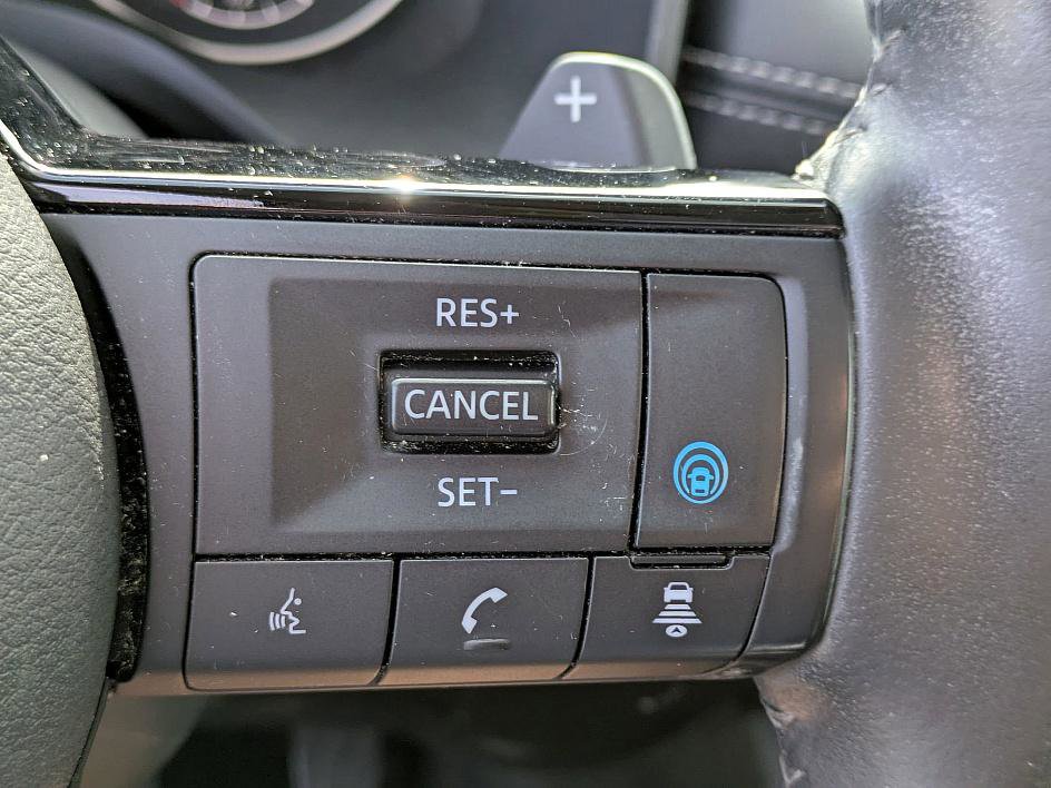 2021 Nissan Rogue SV photo 16