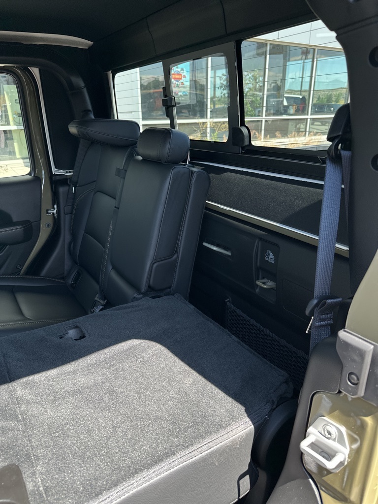 2025 Jeep Gladiator Sport photo 29