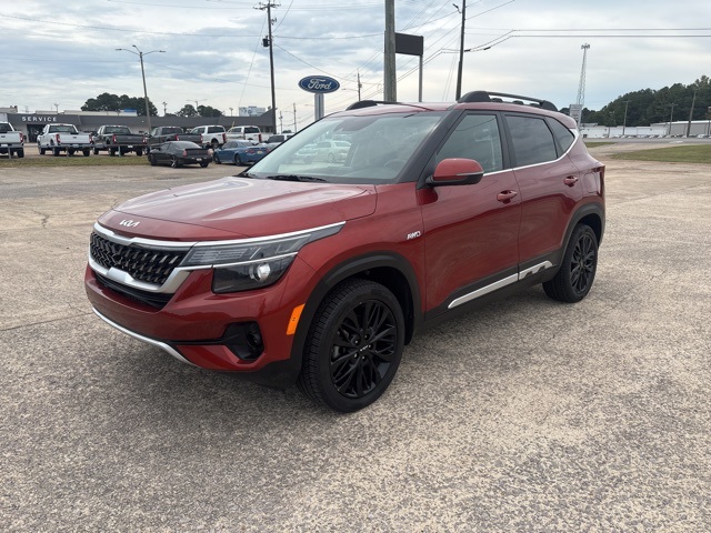 2022 Kia Seltos Nightfall Edition photo 3