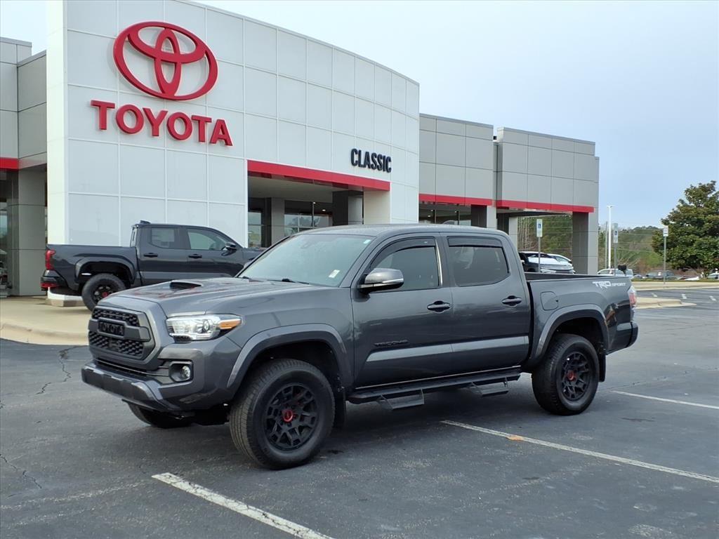 2020 Toyota Tacoma TRD Sport's photo