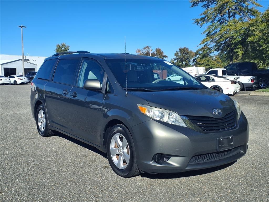 2012 Toyota Sienna LE