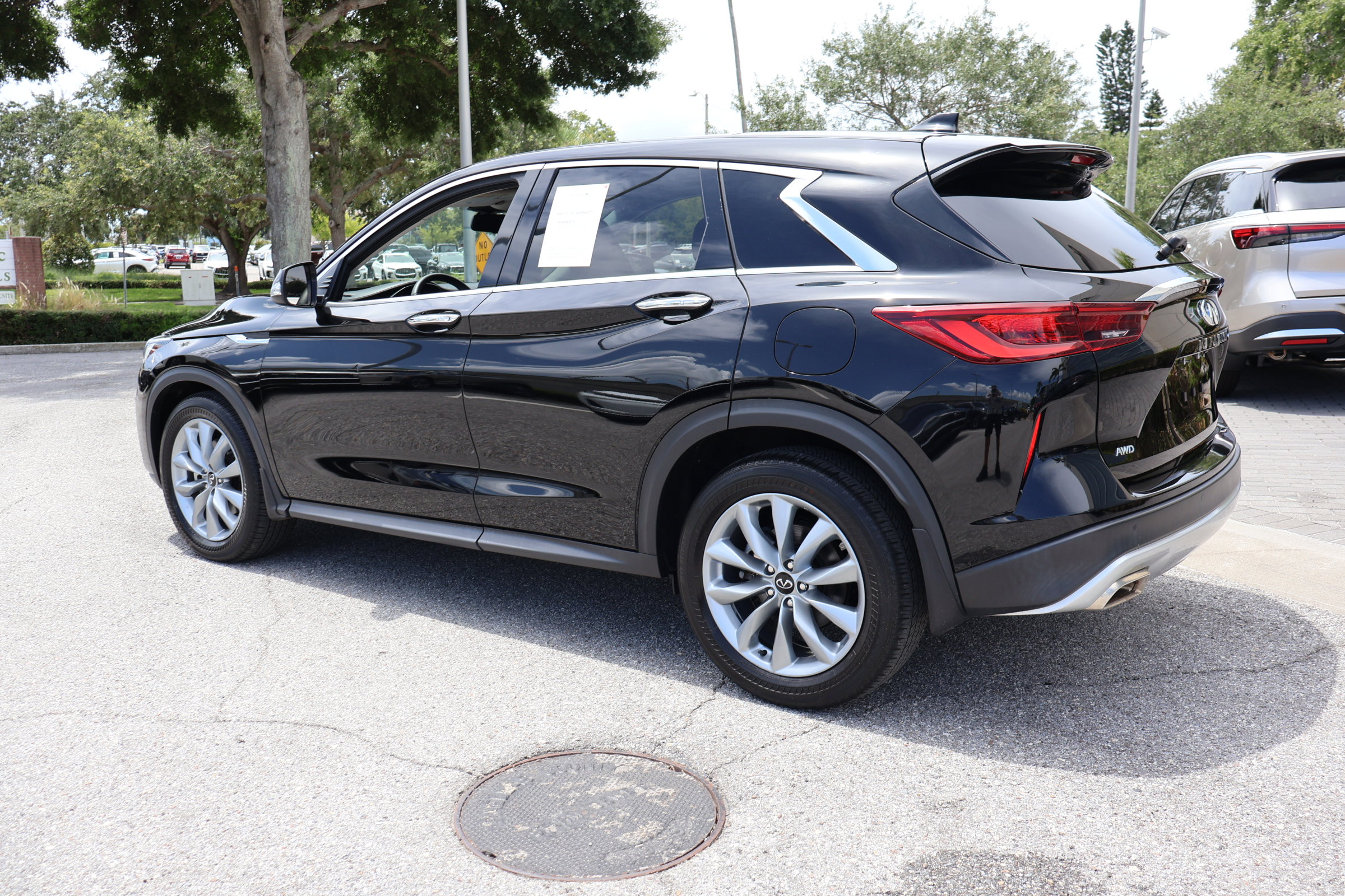 2022 Infiniti QX50 PURE photo 2