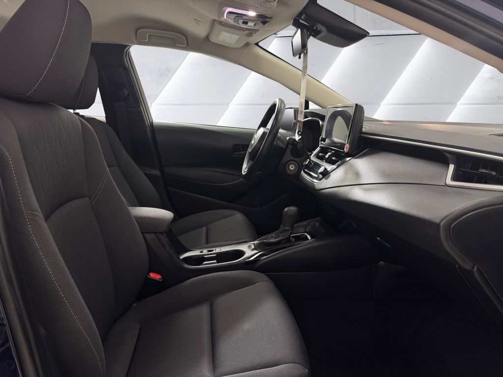 2023 Toyota Corolla LE photo 14