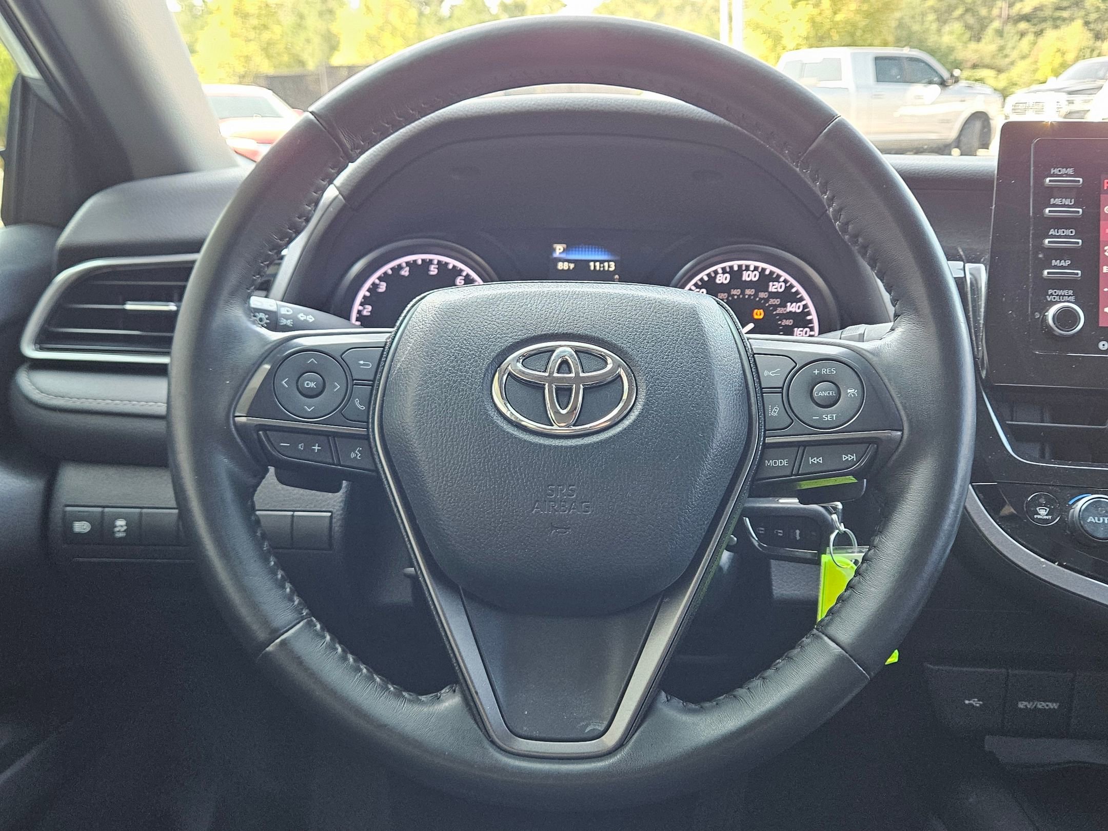 2023 Toyota Camry SE photo 11