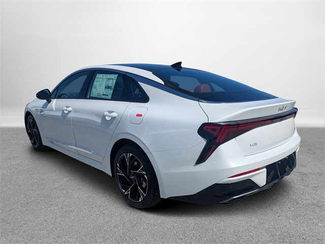 2025 Kia K5 GT-Line photo 5