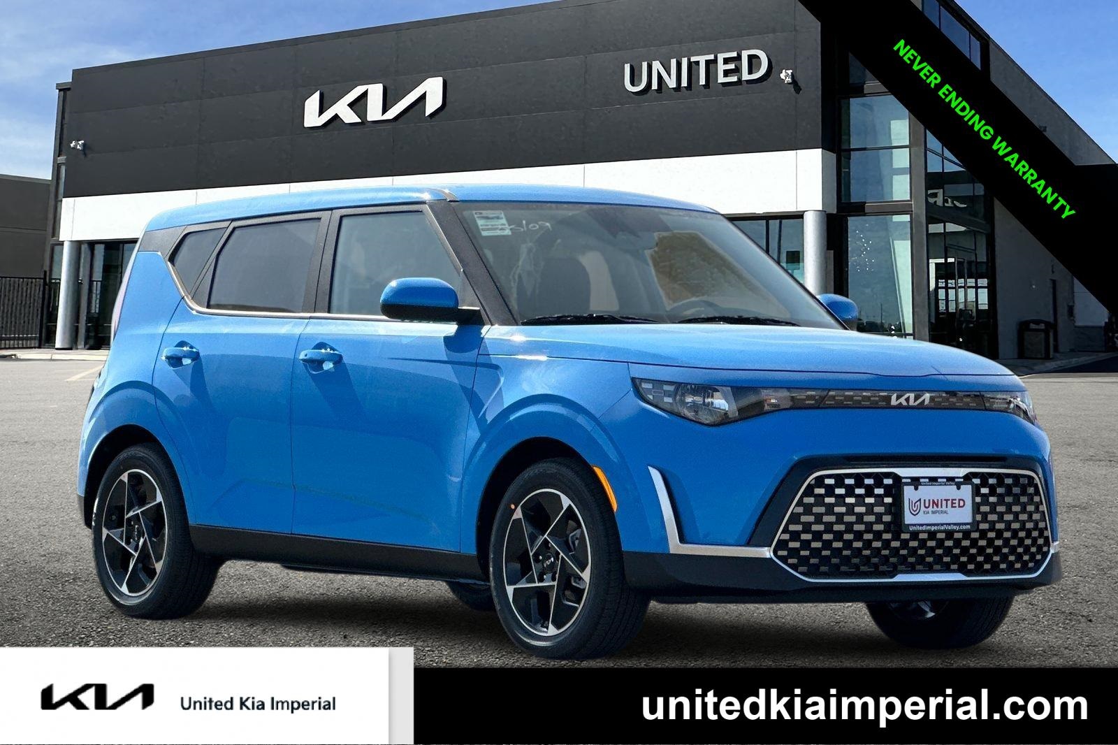 2025 Kia Soul EX's photo