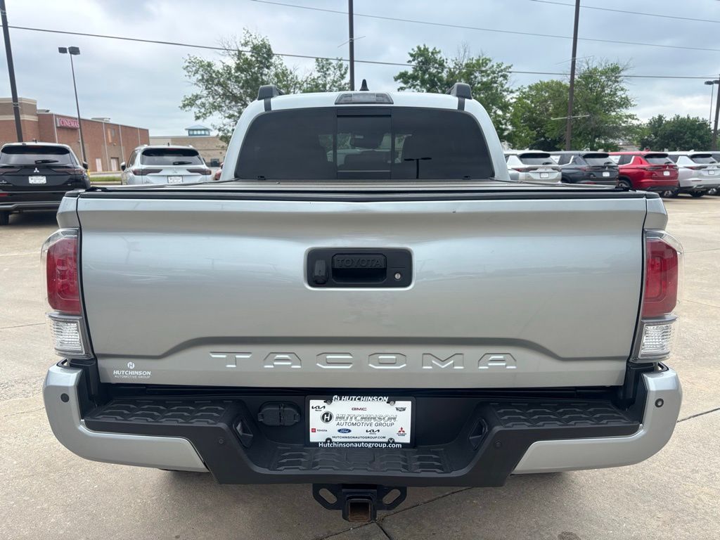 2023 Toyota Tacoma TRD Off-Road photo 6
