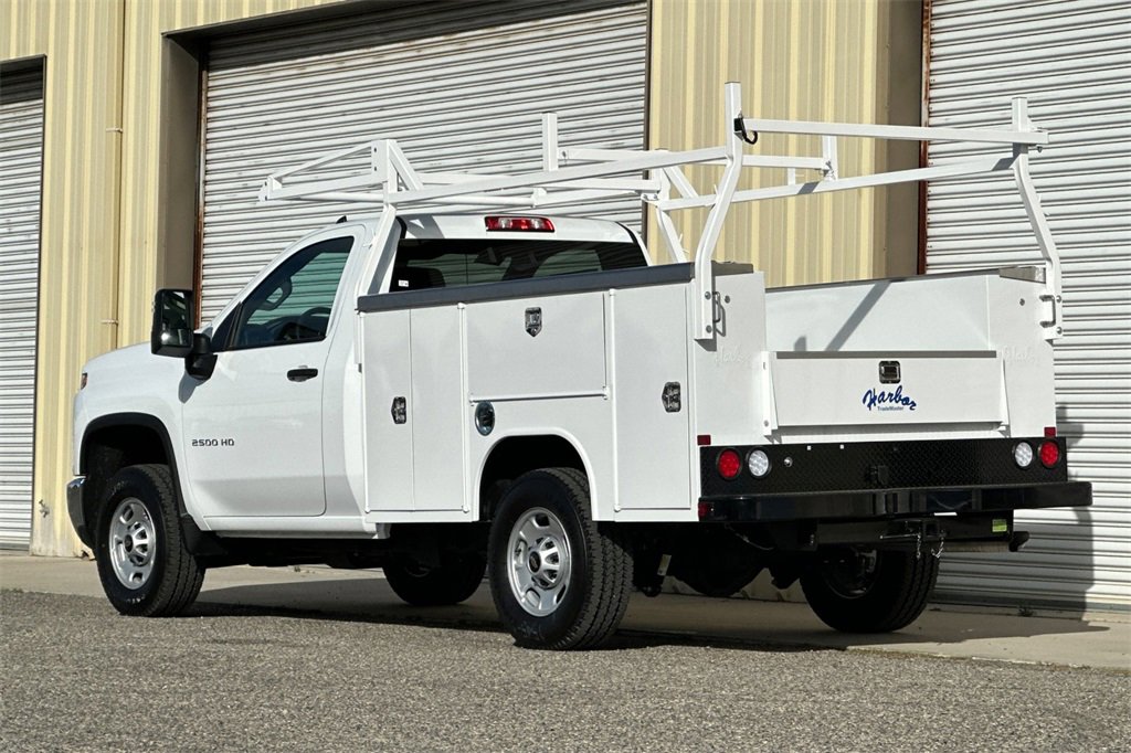 2025 Chevrolet Silverado 2500HD photo 4